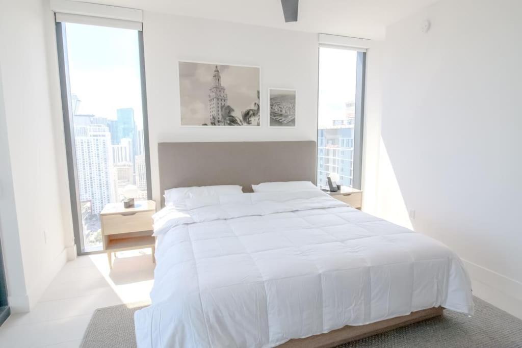 Apartment Luxury High Rise Haven Miami